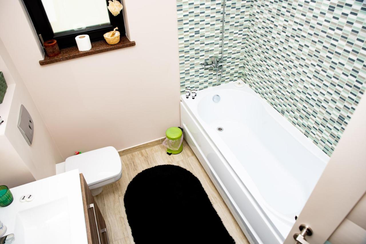 La Stejari Apartment Suczawa Zewnętrze zdjęcie